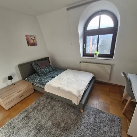 Проживание в семье Stadtvilla Zimmervermietung *